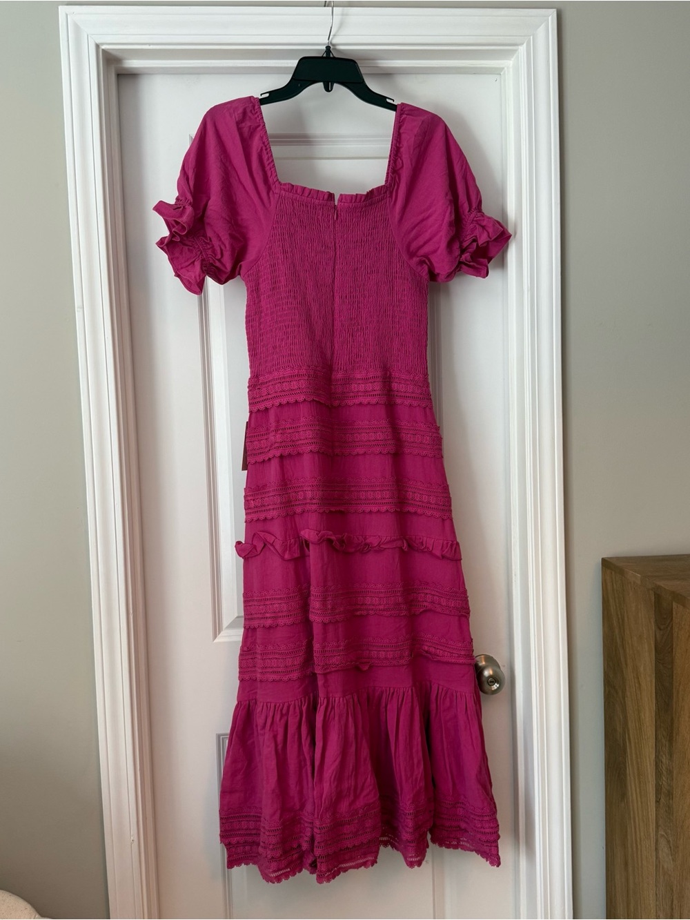 Ivy City Co Fuchsia Puff-Sleeve Tiered Midi Dress - Picture 8 of 9
